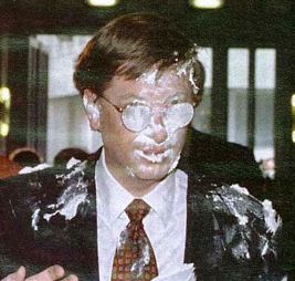 billgates.jpg (19482 bytes)