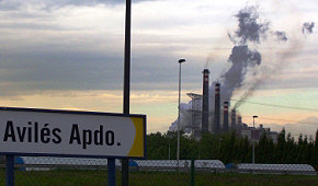 VIDEO CRÓNICA El Colectivo Ecologista de Avilés denuncia que la comarca sigue siendo la más contaminada de Asturias-画像